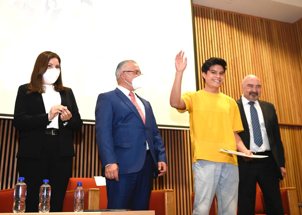 BerthaCasado's tweet photo. Felicidades a quienes participaron en el Quinto Festival Universitario de Cortometraje "Mirada de las Ciudades Mexiquenses". Fue un gusto escuchar las experiencias de las y los ganadores. !Que sigan los éxitos! @FES_ACATLAN @tesoem @Pablo_Basanez @Sesyn_edomex https://t.co/9LiumQv1FZ