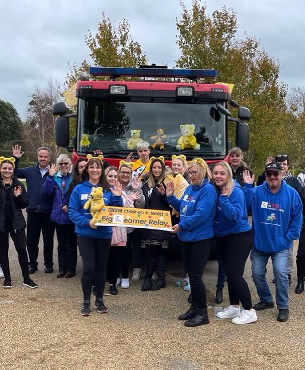 The Big Learner Relay for Children in Need from Hatfield House to Hemel Hempstead was a huge success. I was proud to be the lead car. A big thank you to my amazing student Aisling who drove really well. Thank you to everyone who came to support us and join in the convoy with us.