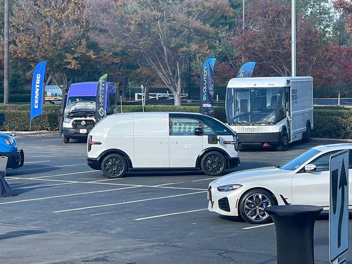 _X_Alex_'s tweet photo. Canoo front and center in Santa Clara at Bobit Fleet Forward. Ride and drive getting started. #fleetmanagement #bobit #canoo #fleetforward #ev #electricalvehicles $GOEV https://t.co/OPgM3LDNQA