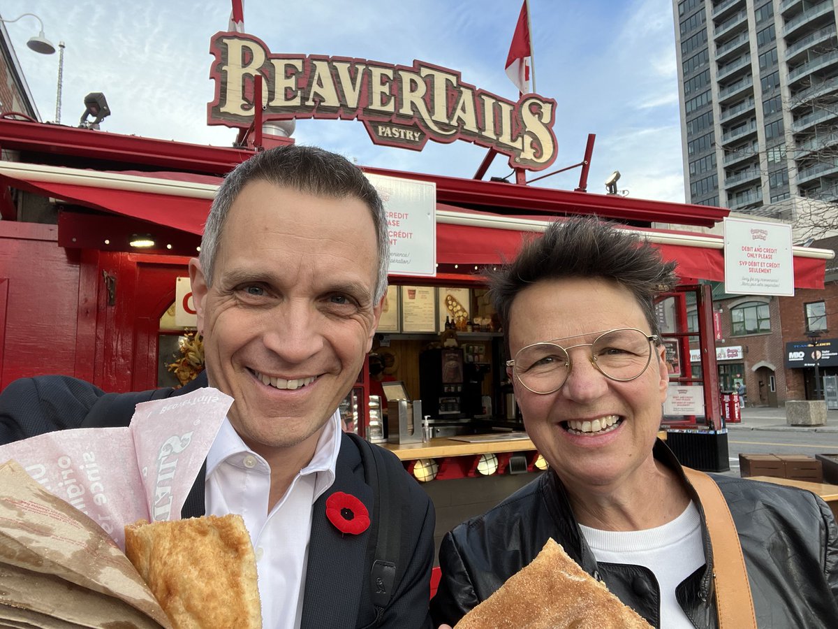 LeahCTV's tweet photo. .@_MarkSutcliffe and Catherine McKenney fulfill a campaign promise: sharing a BeaverTail! “It’s better than I thought!” says McKenney! (Photo courtesy Mark Sutcliffe) @ctvottawa https://t.co/dsbl20hQct