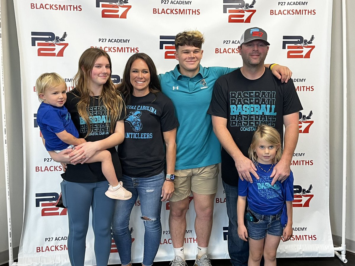 Officially signed today to play at Coastal Carolina!! <a href="/CoastalBaseball/">Coastal Carolina Baseball</a> <a href="/P27Blacksmiths/">P27 Academy</a>
