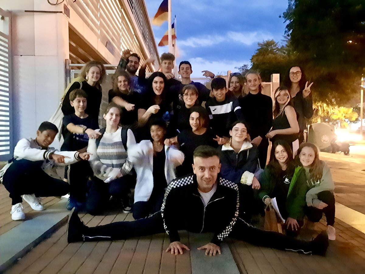 Thank you everyone for an amazing time and your hard work @eeamusical @efnicholson @tony #eemusical #musical #workshops #creativeteam #dreamteam #alicante #spain #blessklepcharek #dance #blessklepcharekchoreographer