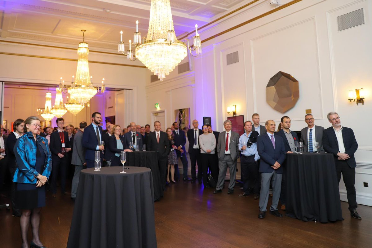 CanadianUK tweet media