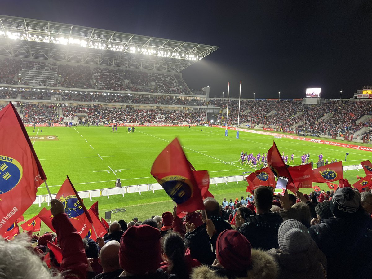 Savage atmosphere in @PaircUiChaoimh1 for @Munsterrugby vs @Springboks #MunsterInThePairc