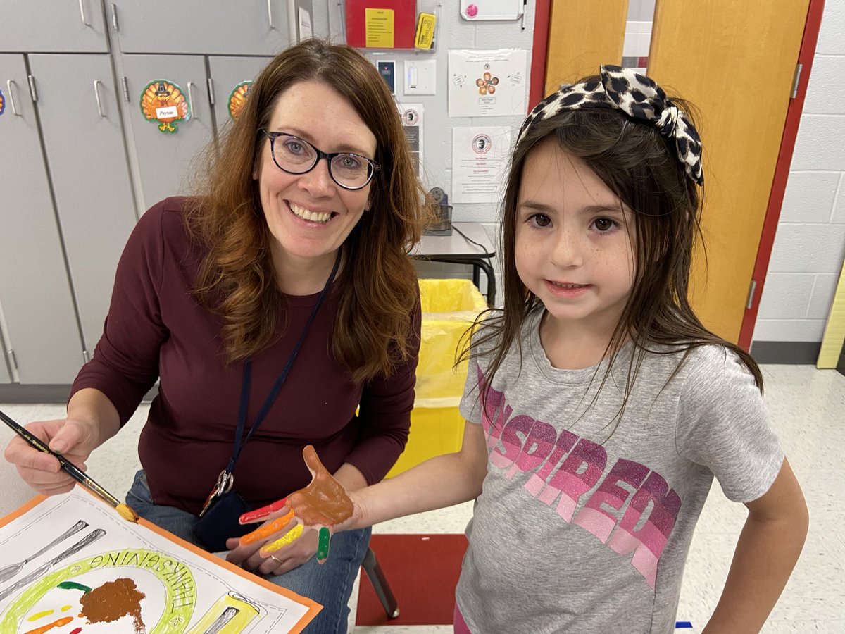ablaine_cv's tweet photo. So many smiling faces today at Port Dickinson! @CVCSDWarriors https://t.co/7SyYOmHE30