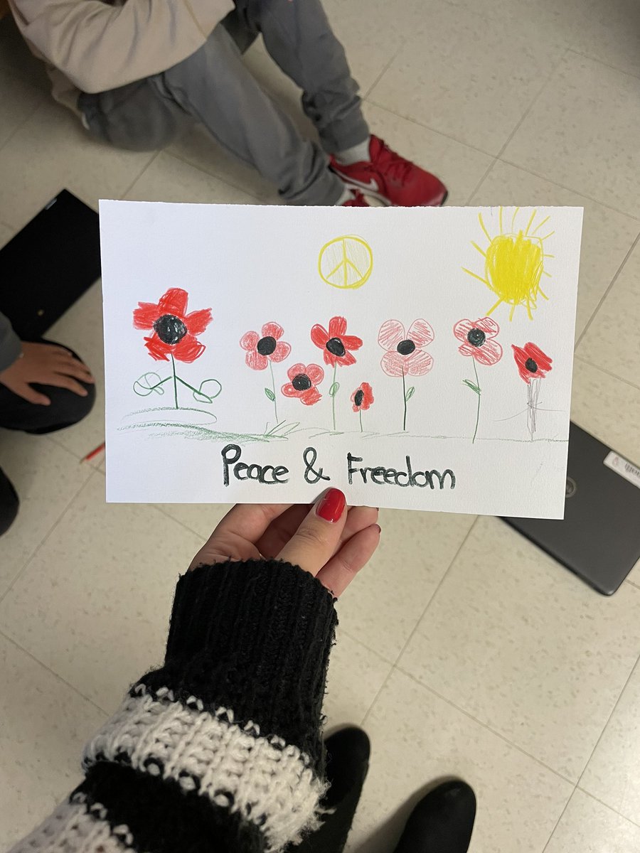 mstibollo's tweet photo. Since my grade 2s and 3s are learning about writing friendly letters, today, they practiced their letter writing skills with their Grade 7 buddies by designing and writing postcards to veterans for Remembrance Day ❤️ #YRDSB #WeRemember #PostcardsforPeace https://t.co/mbnJJpjPvn