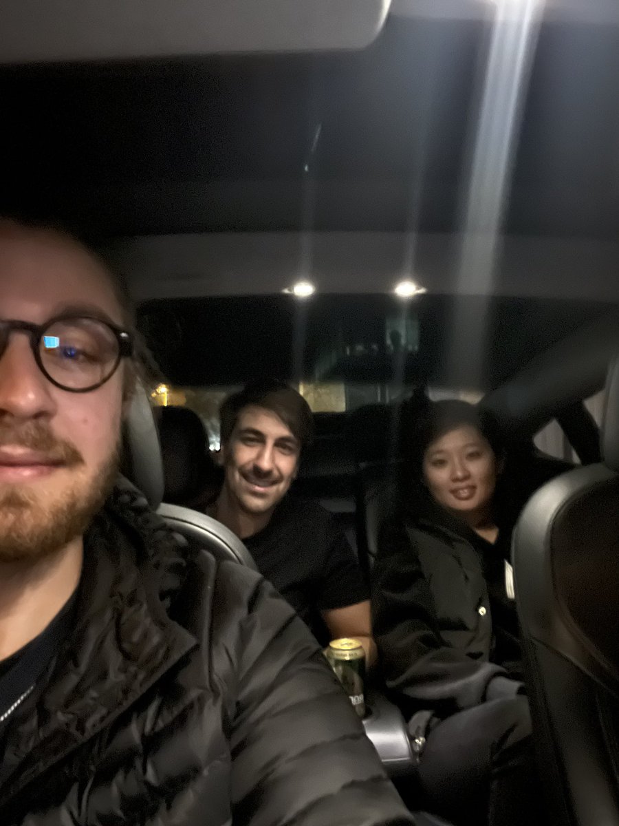 JaroslavKrajca's tweet photo. The people in the back wanna take the tablet.. why it’s not detachable? @elonmusk 

@VtMuslek1 @VickyYa34781670 https://t.co/NQr6uW1f7x