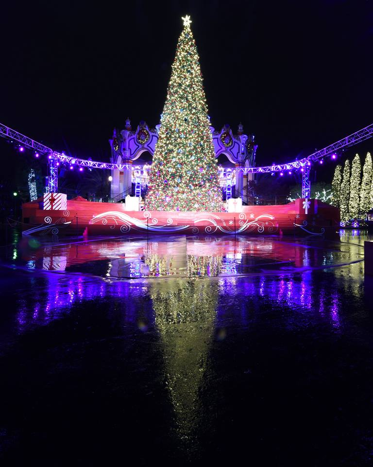 FUNFoodBlog's tweet image. Central California's premier winter family event debuts with all new holiday menu options during Winterfest at #CAGreatAmerica

Details: cpfoodblog.com/2022-californi…