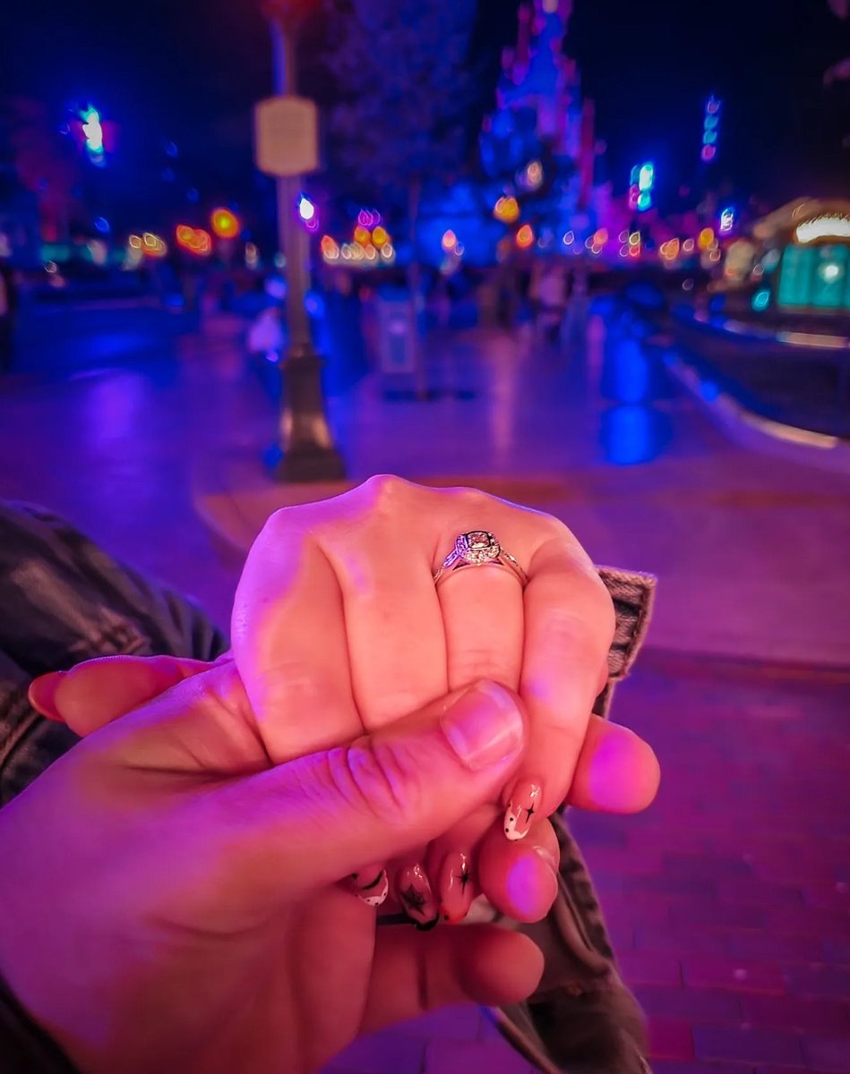 Andy Welsh 👓 tweet media