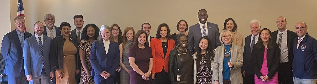 I am so excited to serve in the Michigan Senate majority next term with these incredible people and to work with <a href="/GovWhitmer/">Governor Gretchen Whitmer</a> and <a href="/LtGovGilchrist/">Lieutenant Governor Garlin Gilchrist II</a>. Together, we’ll keep building a better Michigan! 1/3