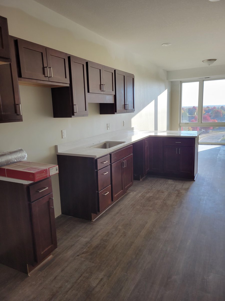 Construction for The Pillars of Lakeville is looking great. The huge windows and beautiful setting for this community will create a stunning place to call home. Learn more here: ow.ly/vwZy50KJqpB
#OppidanBuilds #AssistedLiving #MemoryCare #AssistedLiving