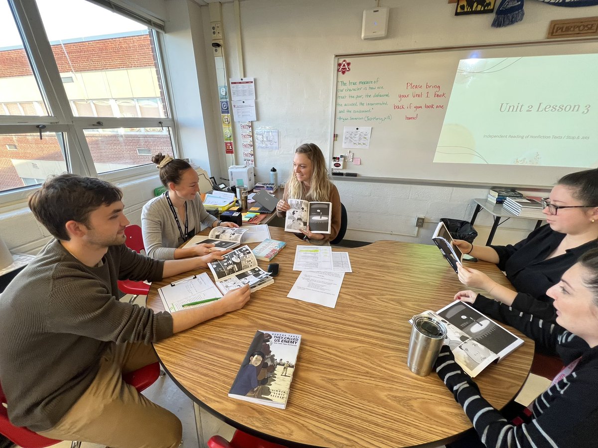 teachforthem's tweet image. When you offer a before school small group session and the teachers become the students 🤌🏼🤌🏼

#AtomPride