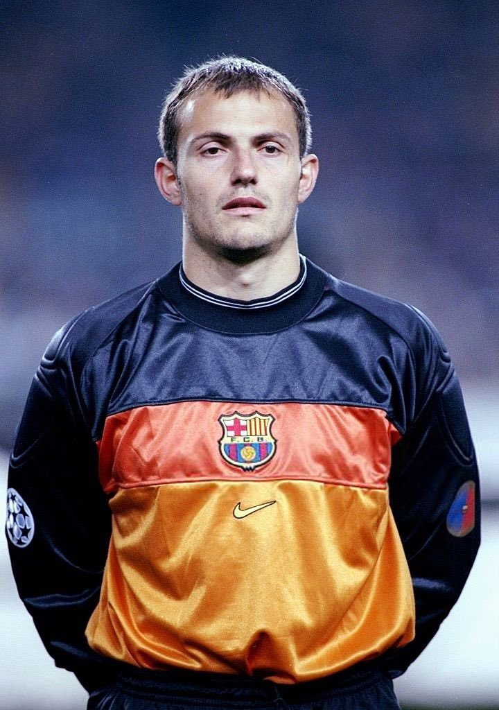 Hoy se cumplen 13 años del suicidio del portero Robert Enke. "Si pudiérais entrar en mi mente solo durante media hora, entenderíais por qué me estoy volviendo loco", dijo. El año pasado se suicidó Arnau. La importancia de la salud mental.