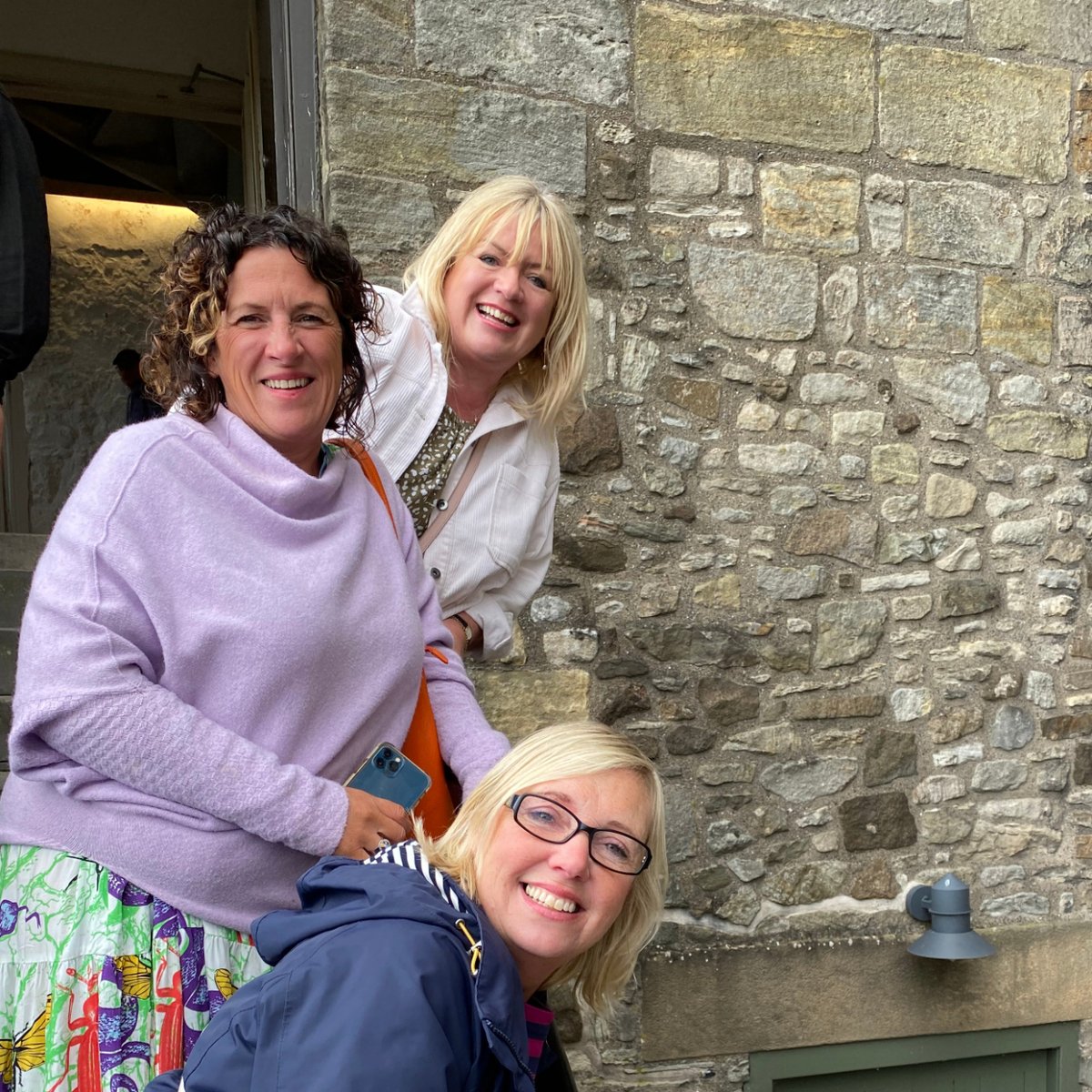 BevChilcott's tweet photo. At a very nippy Stirling Castle with my sister Louise and sister in law Kate.
#confidencecreator
#transformationcoach
#howtofindlove https://t.co/pnf0Hw5iNz