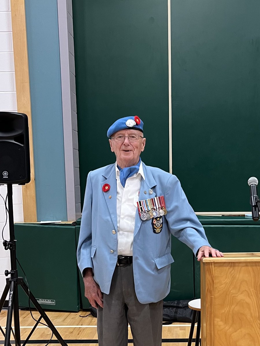 Today we welcomed Retired Major Gord Jenkins from the Canadian Army to Sawmill Creek. He spoke to our junior and intermediate students about his peacekeeping role in the Middle East. It was so wonderful to have him at our school!!