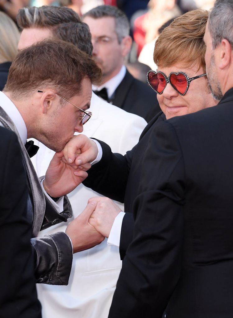 Happy birthday to taron egerton <3 