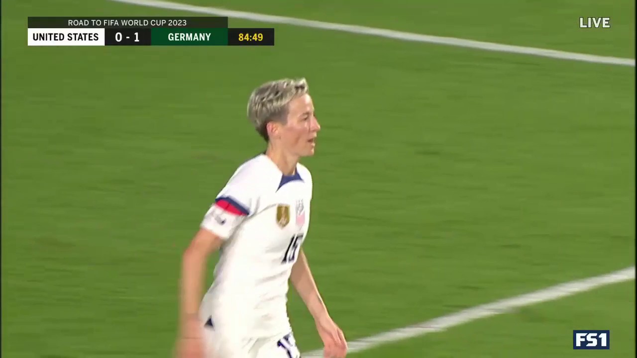 🔥@alexmorgan13 ➡️@mPinoe

@USWNT equalizes at 1-1! 🇺🇸🙌”