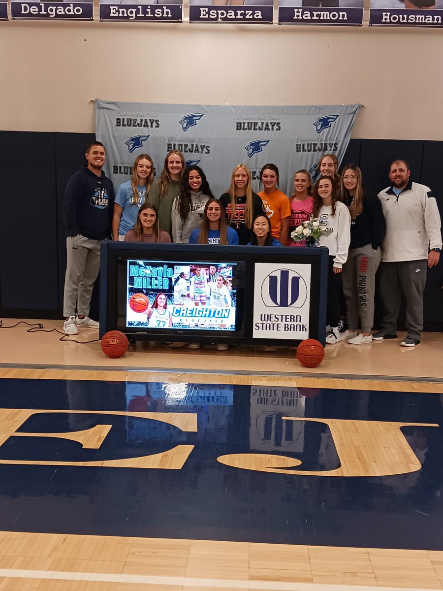 sportsinkansas's tweet photo. Cimarron’s McKayla Miller signs to play basketball at Creighton 🏀 
#sportsinkansas https://t.co/fAczxgTAHT