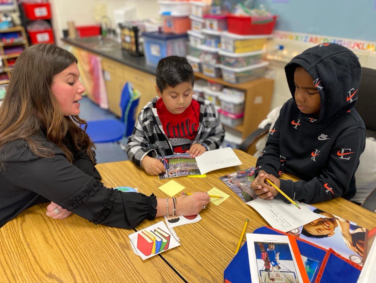 CherryLaneES's tweet photo. Students in 2nd Grade making connections while reading their non-fiction text with their reading partner. #EveryMomentMatters #EveryStudentValued #OneSuffern https://t.co/C5suSWPjYF