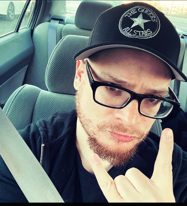 RobbyRobJames's tweet photo. Rocking my @thequeersofficial Hat today. π§’ One of my favorite bands ever!π€π»
.
.
#thequeers #thequeersband #thequeersarehere #joequeer #punk #punkrock #90spunk #robbyselfie https://t.co/UvvoADAuHO