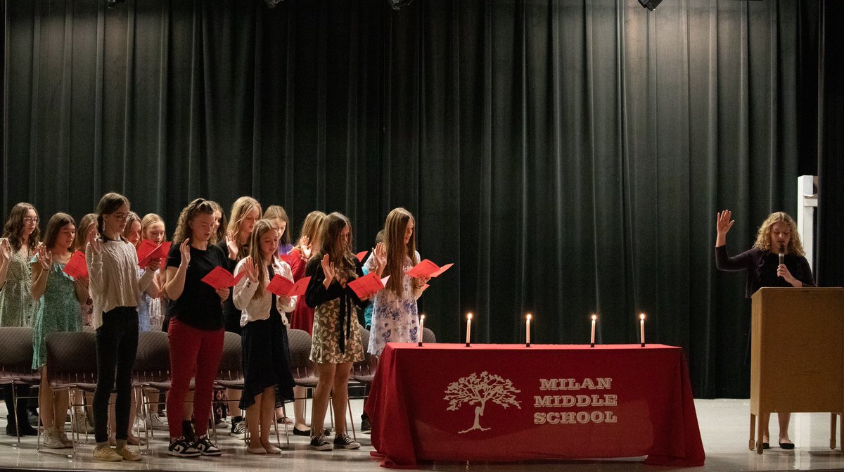 Mrs. Barker MMS tweet media