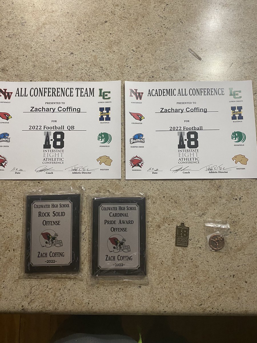 Football banquet 2022
Humbled to receive academic all conference and all conference qb. Ready to get after it this off season with the fellas!