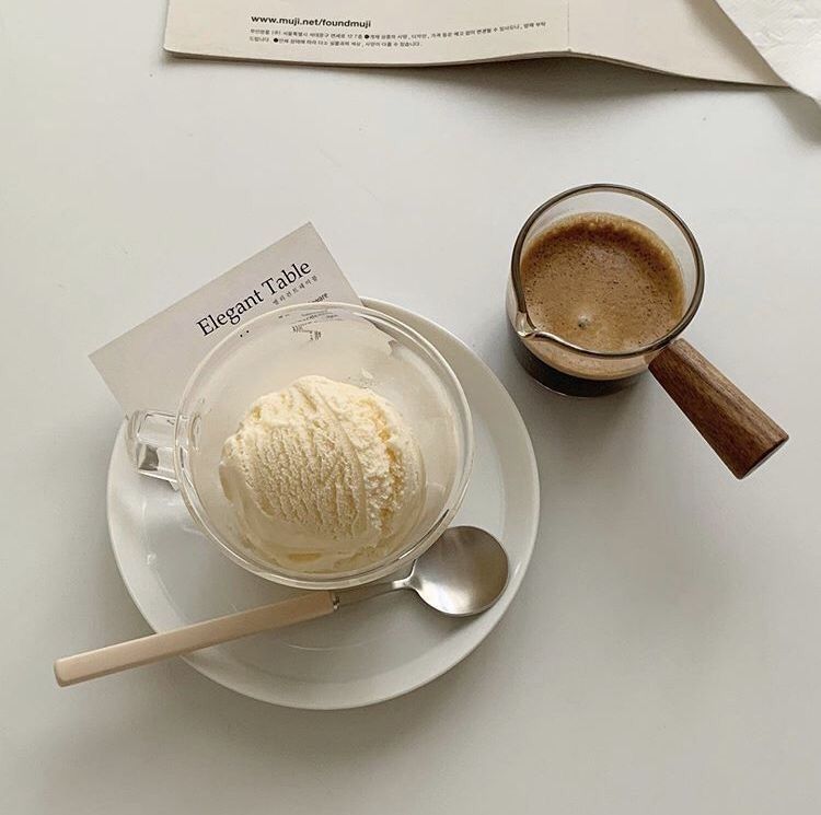 ➵ order for: <a href="/staaaaaaaace/">ً</a> 
➵ from: 'cts.'

message: hey haha :) since you couldn't get one, here's an ice cream ! hope you like it my sweet villain <3