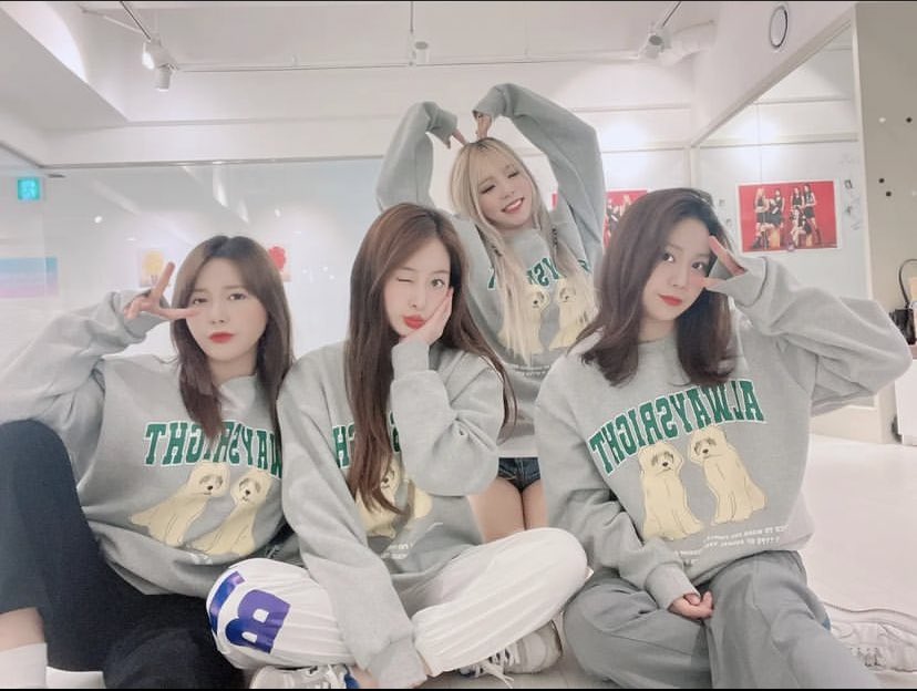 wegirlsupdate's tweet photo. seems like kimi will be debuting in a new group called On Air alongside former tahiti member jerry, former byulzzi member jihye, and trainee namkyung https://t.co/tGOmFIpEx1