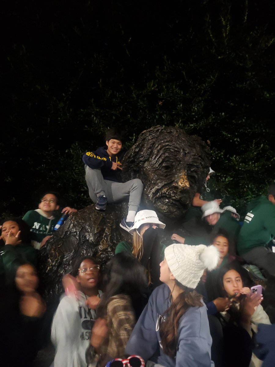 Mrs_Ceresa's tweet photo. We had so much fun climbing on Einstein! #NoviDC22 https://t.co/1jddNkaAk4
