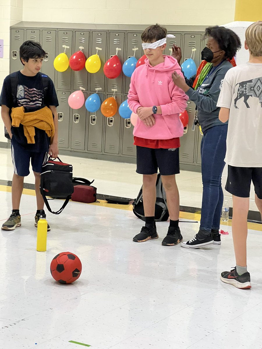 h_johnson4's tweet photo. Stanback’s Family Fallfest - celebrating student work, family games, and food trucks! @ALSBulldogs https://t.co/vEqOzuPuky
