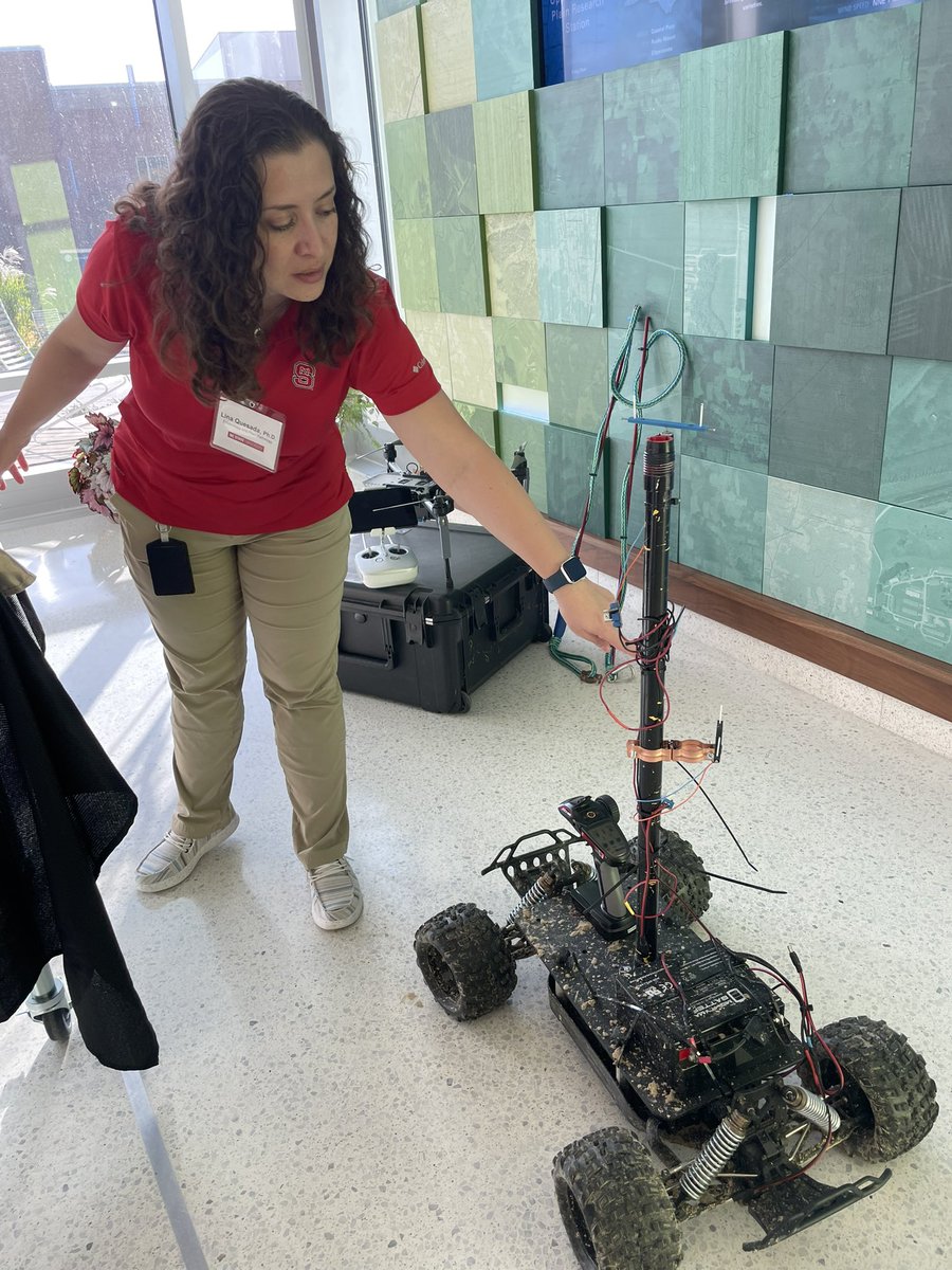 KiwiYoung's tweet photo. Checking out the innovative research of @QuesadaLabNCSU @NCSU_DEPP during an @NC_PSI open house. Developing tools to better monitor plant pathogens real-time in the field. They even let me loose with the rover! @NCStateCALS #ThinkAndDoTheExtraordinary https://t.co/xbmLbjCmDE