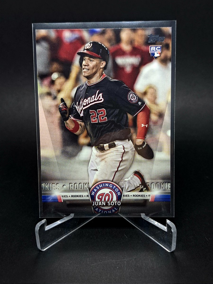 DixonsCards's tweet photo. $5

PWE shipping is $1 for orders <6 cards and $20 or less
BMWT shipping is $4 https://t.co/SYEylaG4N8