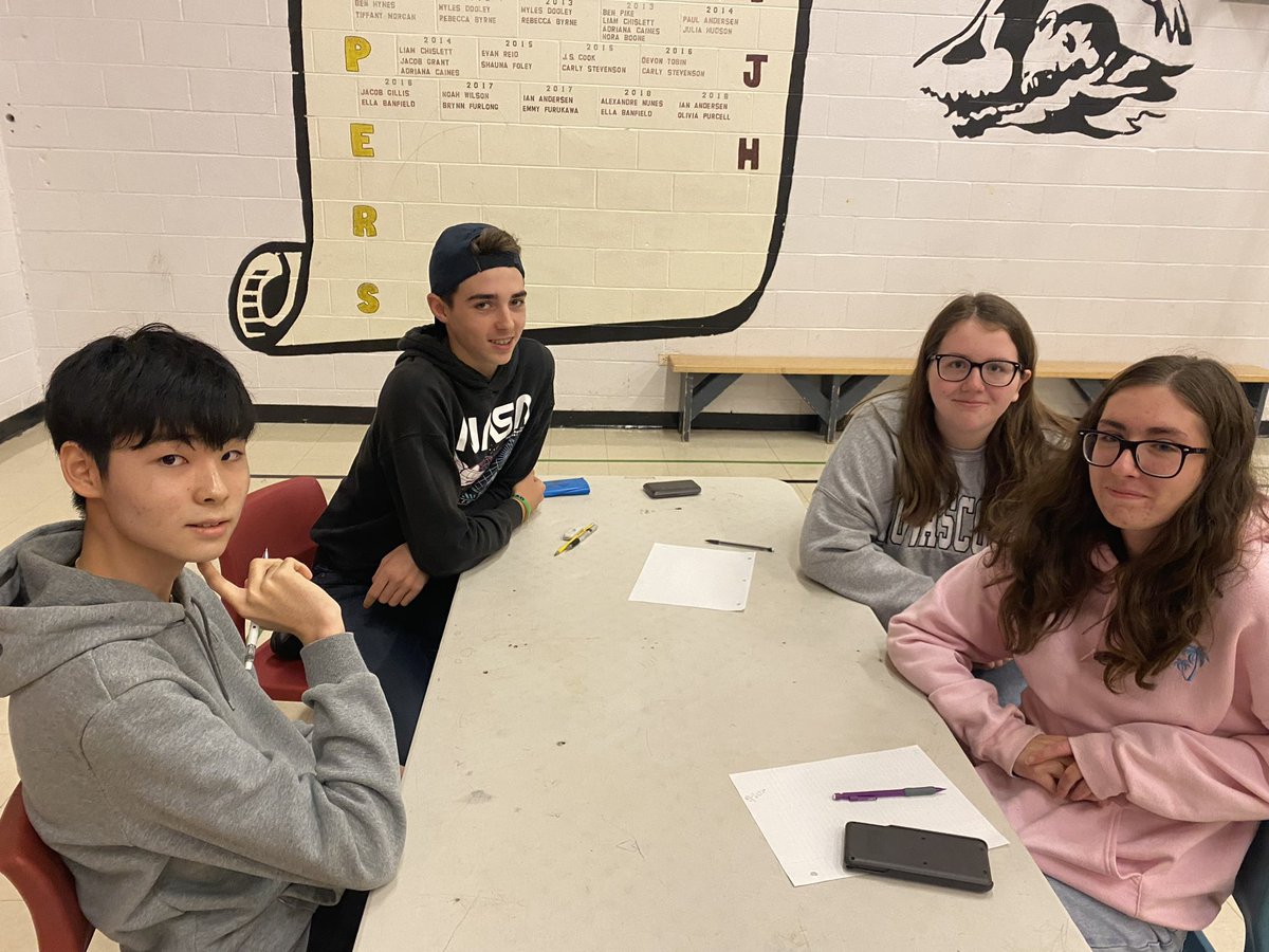 HolySpiritHS's tweet photo. Congratulations to our two teams that competed in the Junior High Math League this week. Holy Spirit placed third. Great work!! 👏👏 https://t.co/HG7FuDogFc