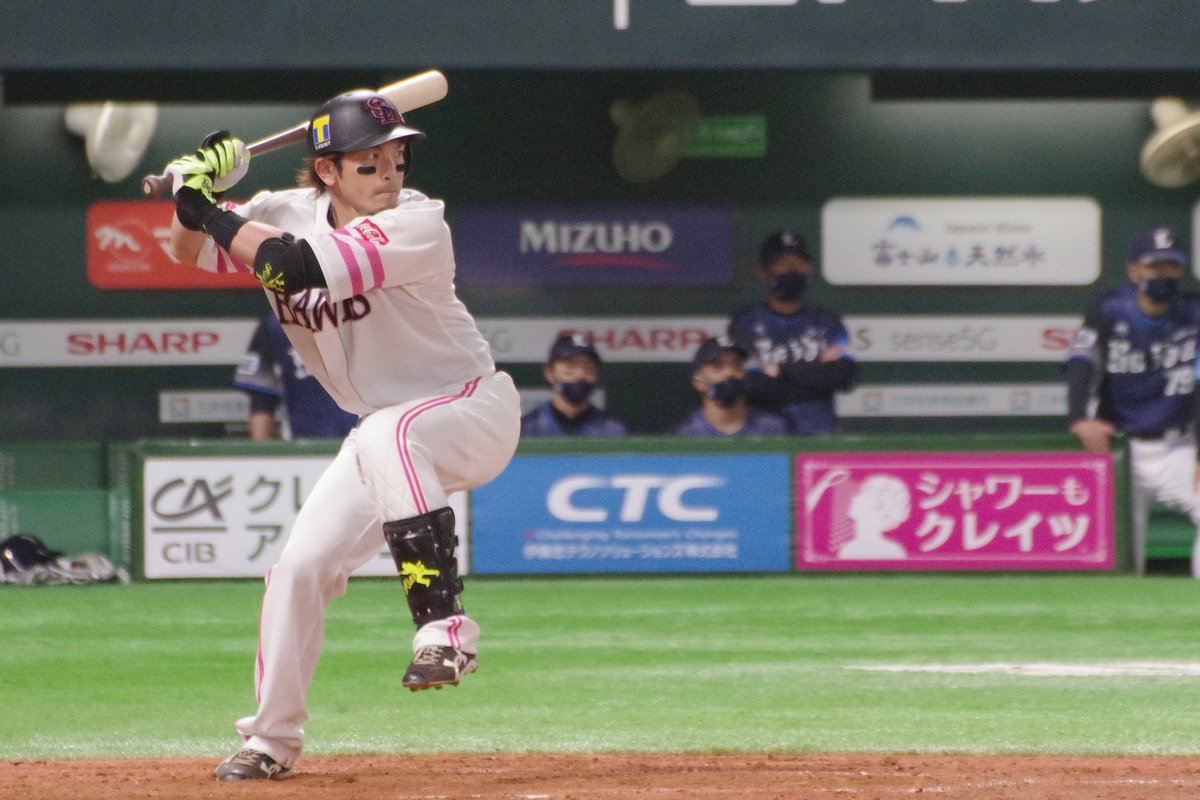 rainbowsqur's tweet photo. マッチはジャイアンツ！
来季の所属先が決まって本当に嬉しい！
巨人に拒否反応してる人もいるけど…💧
そんなのは関係ない！
来季はホークスとジャイアンツで日本シリーズやりましょう！

#松田宣浩 #熱男
#sbhawks #ホークス
#巨人 #読売ジャイアンツ https://t.co/wBCjnMDyVK