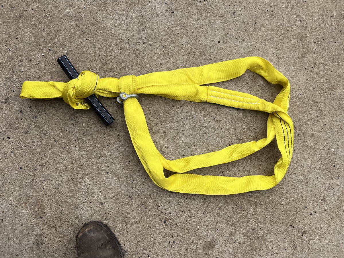 RodPohlner's tweet image. Trying to come up with ways to avoid using heavy D shackles when joining recovery straps. Not sure if this soft shackle/lifting sling is a good idea yet but it might spark some ideas.