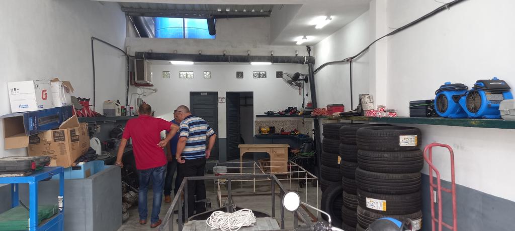 Como parte de la visita integral de la Dirección Provincial de Transporte #SanctiSpíritus a las entidades del sector en #Cabaiguán, se intercambiaron con directivos y trabajadores de las MIPYMES en el territorio #TransporteCuba #CubaPorLaPaz