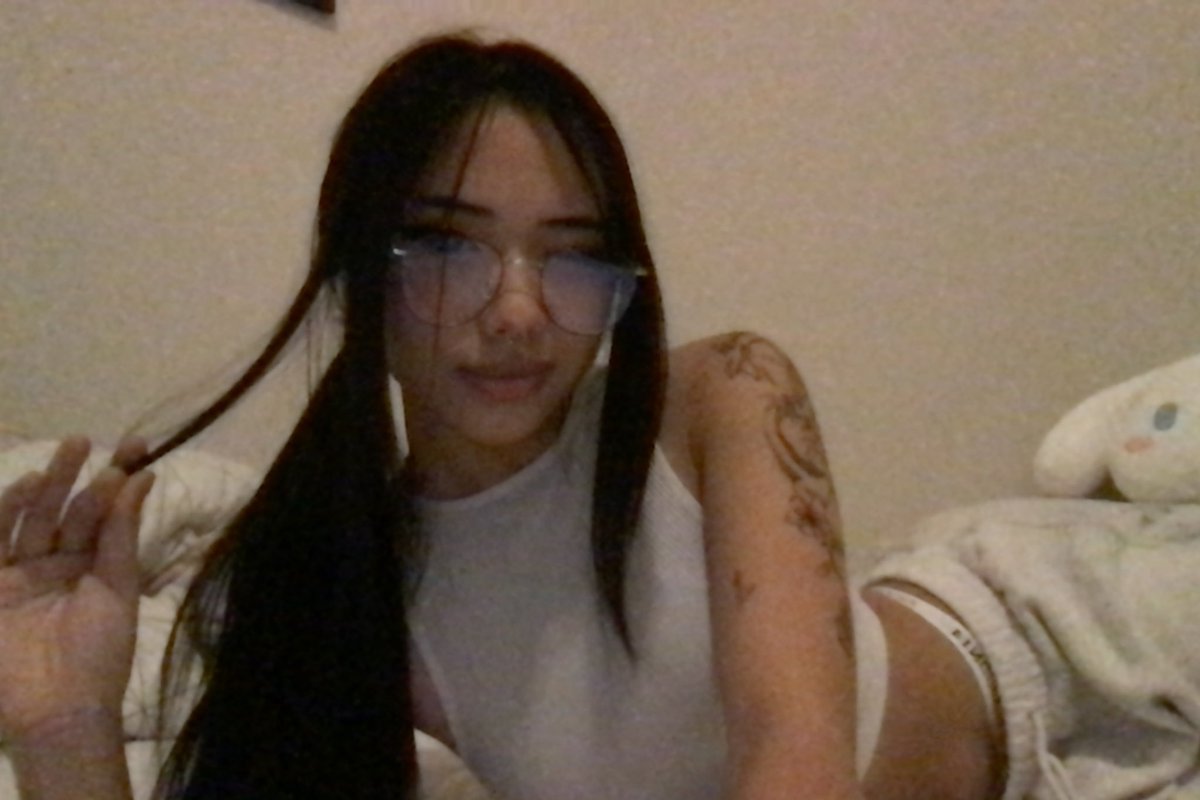 babeylina's tweet photo. 🤓 https://t.co/Eej5enoACf