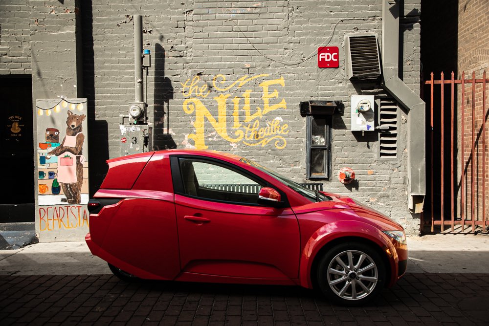 SOLO_Automotive's tweet photo. When the future meets a classic. https://t.co/V1kOcOrvpJ