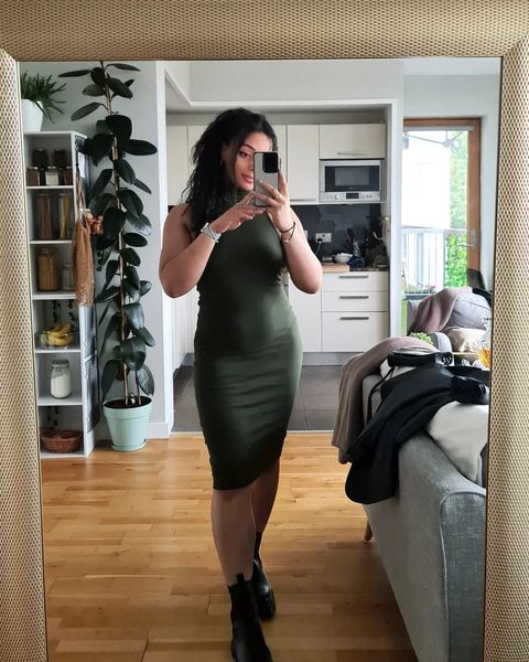 HTebago's tweet image. Only one Robertson Jennifer