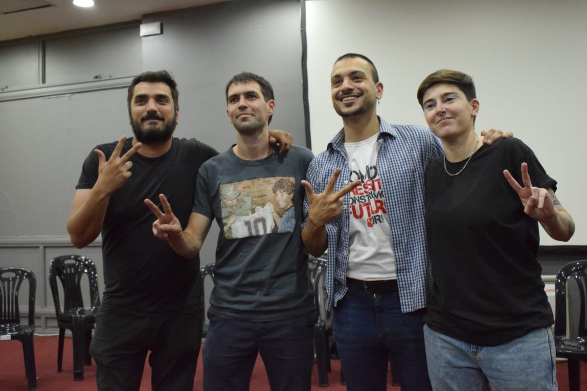 Jp_caba's tweet photo. Ayer, la Juventud Peronista @Jp_caba y la Juventud Radical @jradicalcaba de la Ciudad de Buenos Aires nos reunimos con dos objetivos fundamentales: repudiar la violencia política y discutir sobre los puntos de consenso para construir la democracia que queremos... https://t.co/ZgR9R292lR