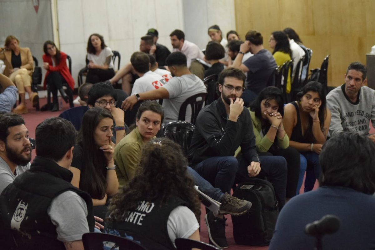 Jp_caba's tweet photo. Ayer, la Juventud Peronista @Jp_caba y la Juventud Radical @jradicalcaba de la Ciudad de Buenos Aires nos reunimos con dos objetivos fundamentales: repudiar la violencia política y discutir sobre los puntos de consenso para construir la democracia que queremos... https://t.co/ZgR9R292lR