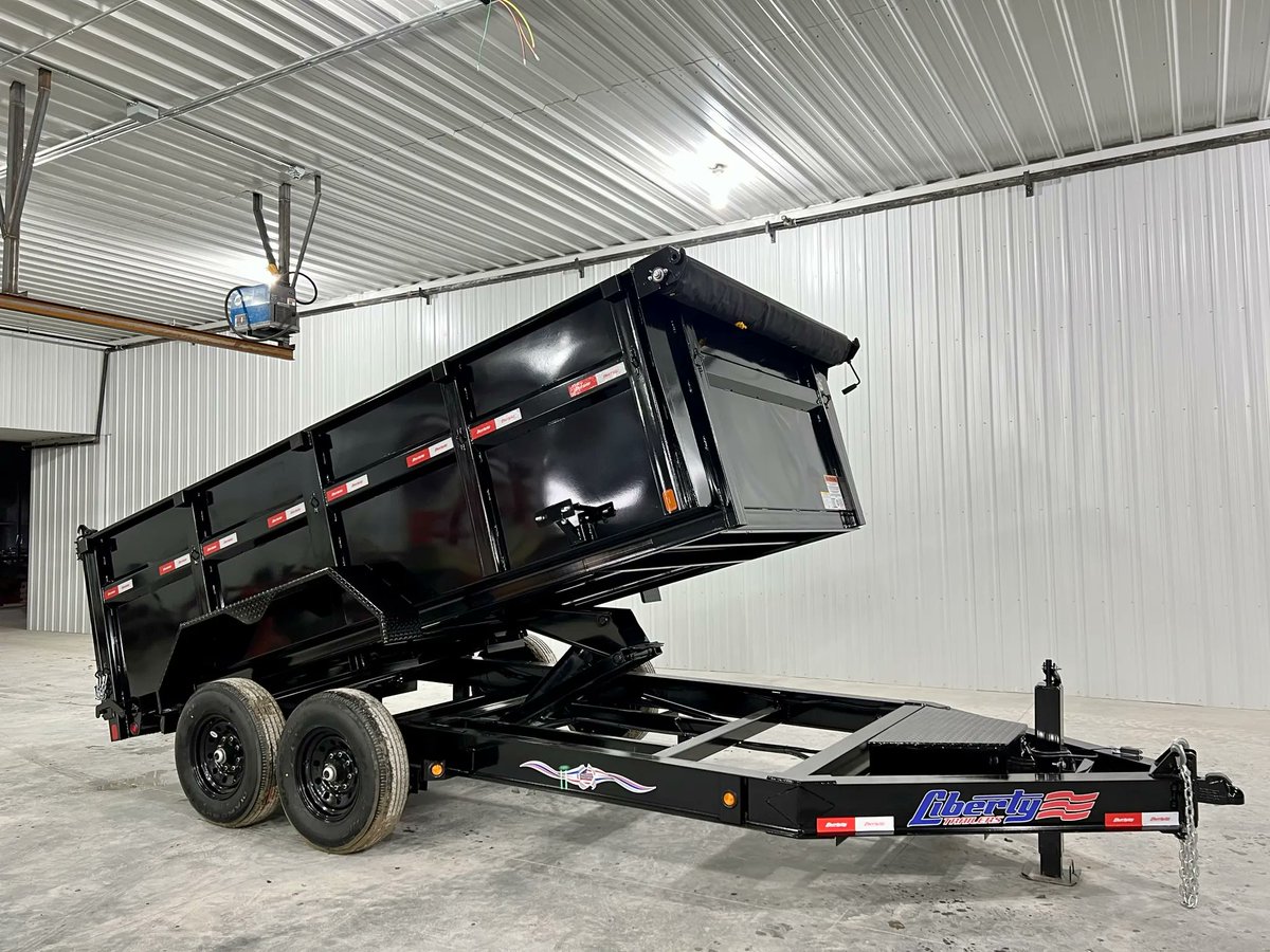 libertytrailers's tweet photo. Liberty Trailers'  high-side 14,000 GVWR dump trailer is versatility at its finest. Drive your equipment in, get to the job site, and load her up! 

#dumptrailer #libertytrailers https://t.co/rSXsD4Ga3g