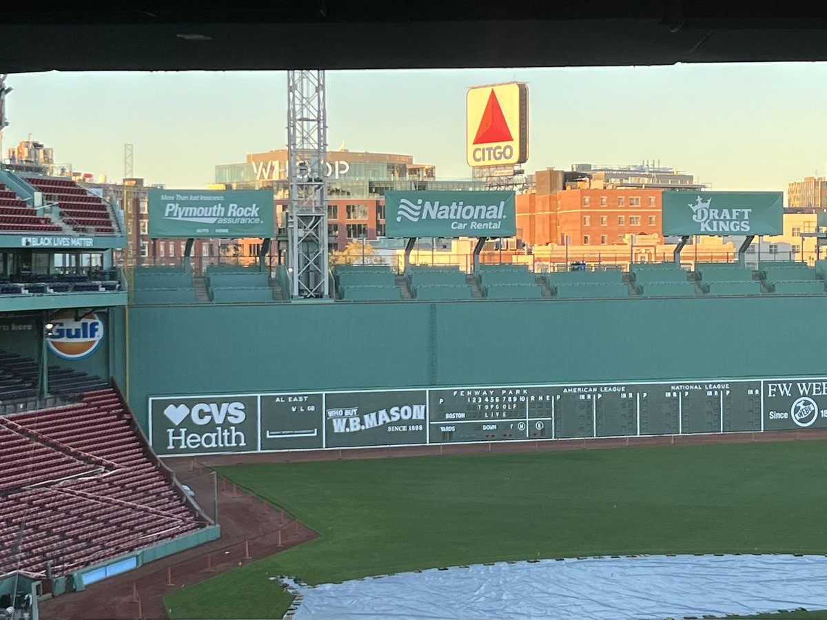 The bases are loaded and it’s game on for Advocates 6th Annual Gala! Thank you to everyone joining us tonight at historic Fenway Park to celebrate all of the champions in our community. #AdvocatesChampions