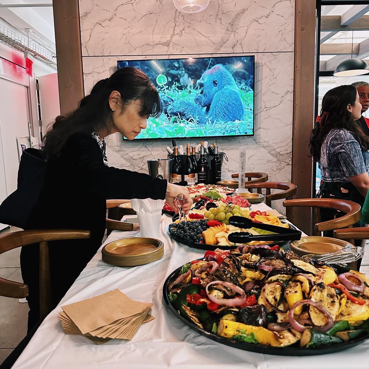 laneoffice's tweet photo. Lane Office was proud to host the annual IIDA Equity Council Mixer last night. We had a great turnout and enjoyed showing guests around our FalkBuiltNY showroom. 

#laneoffice #officedesign https://t.co/UI6J0lRqrK
