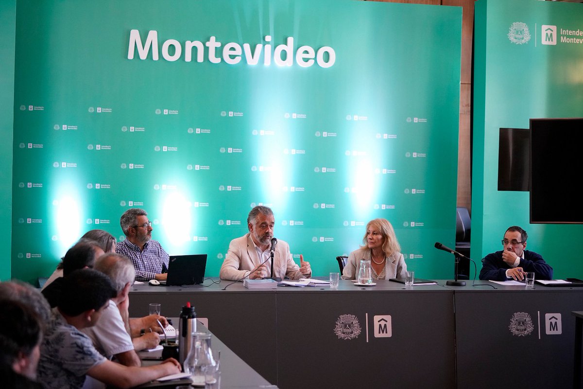 CosseCarolina's tweet photo. Implementamos nuevos beneficios para usuarios y usuarias del transporte público extendiendo el boleto de 2 horas a más líneas. Además, quitaremos los parlantes de las unidades, solo estará permitido en el lugar de  quien conduce y deberá usarse con volumen bajo. https://t.co/Ygm8YMgg4b