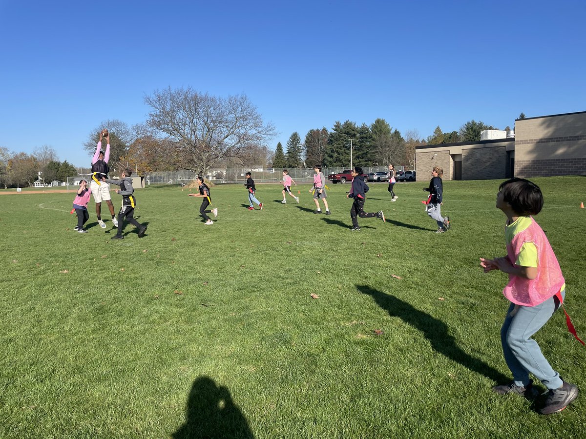 7th grade PE enrichment today- Flag Football 🏈 <a href="/CBUnamiMS/">Unami Middle School</a>