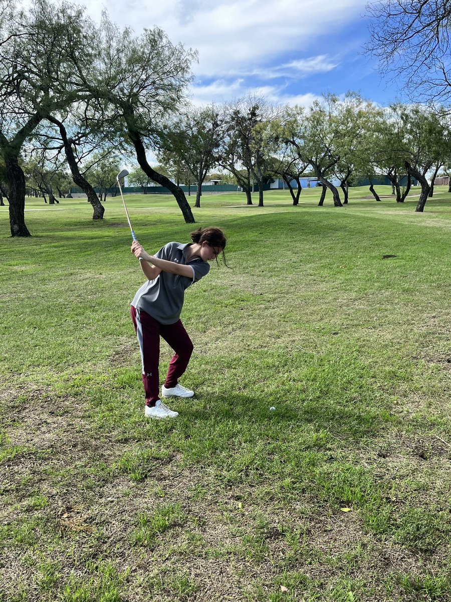 JV Boys and Girls played a tournament at Prairie Lakes yesterday. Boys finished 2nd place and Stephen Marcilionis finished 2nd overall with 86. Great improvement in scores for all of the kids. Future is looking good!