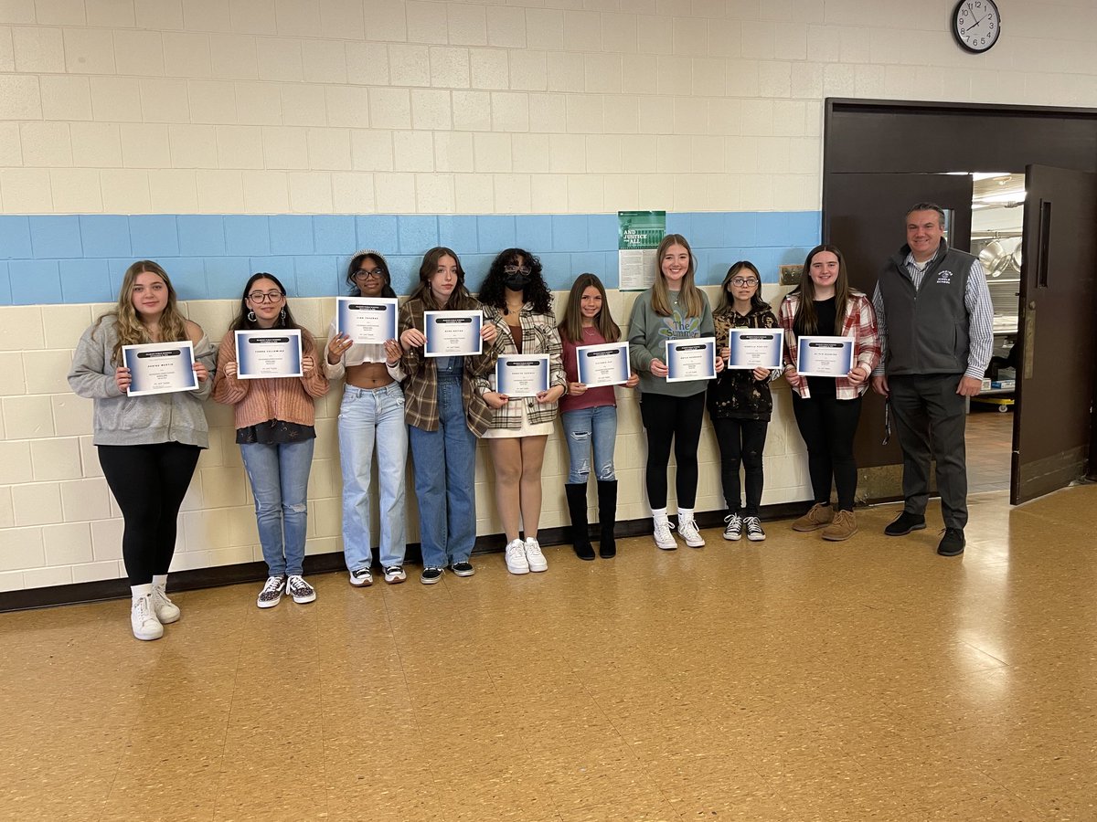 Peabody_Super's tweet photo. It was pleasure to honor our ⁦@higginshawks⁩ students and their families at our Exceeding Expectations breakfast for their exemplary performance on the 2022 MCAS exams. Great breakfast provided by the ⁦@PeabodyHigh⁩ culinary students! https://t.co/9We9CGKT1a