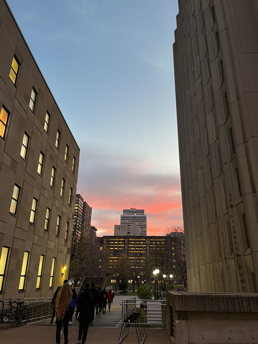 <a href="/HTSRichmondHill/">HTS Richmond Hill</a> delegates on <a href="/mcgillu/">McGill University</a> tour before SSUNS2022 opening ceremony; beautiful night in Montréal