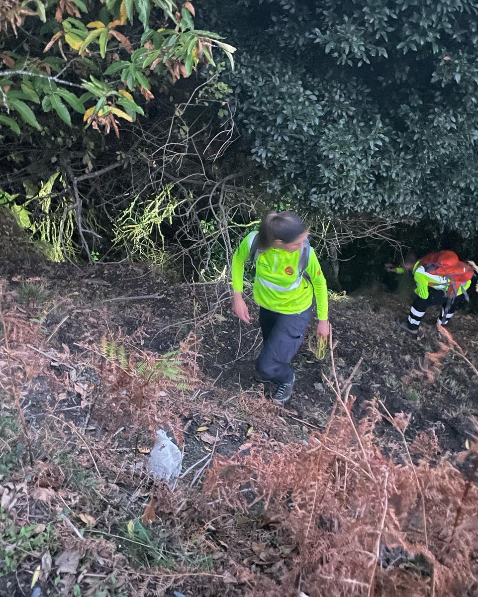 La unidad canina y su unidad de drones de PROTEMER ha sido movilizada para buscar a un anciano de 80 años desaparecido en A Veiga.
En el operativo PROTEMER ha aportado dos binomios guía-perro y tres drones colaborando junto con Protección Civil de O Bolo <a href="/112Galicia/">112 Galicia</a>